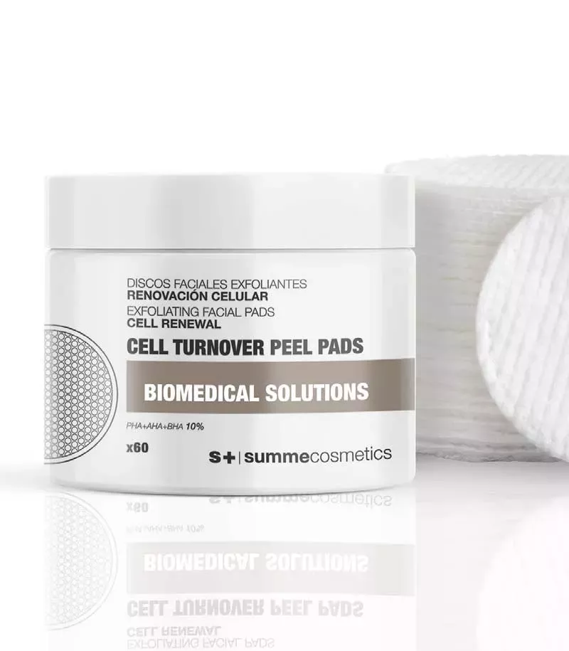 Exfolierende Gesichts-Pads für die Zellregeneration